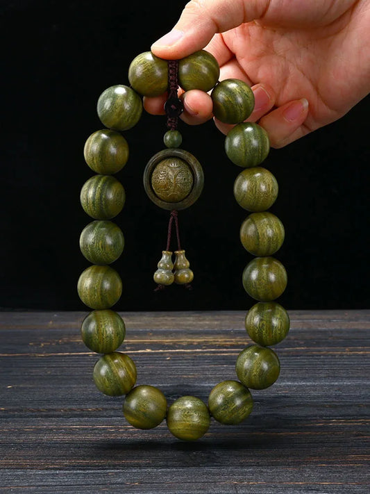 Green sandalwood Buddhist beads bracelet
