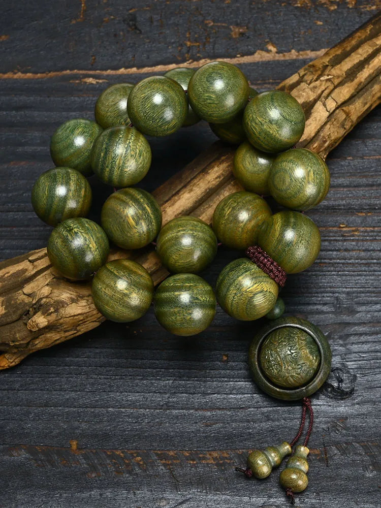 Green sandalwood Buddhist beads bracelet