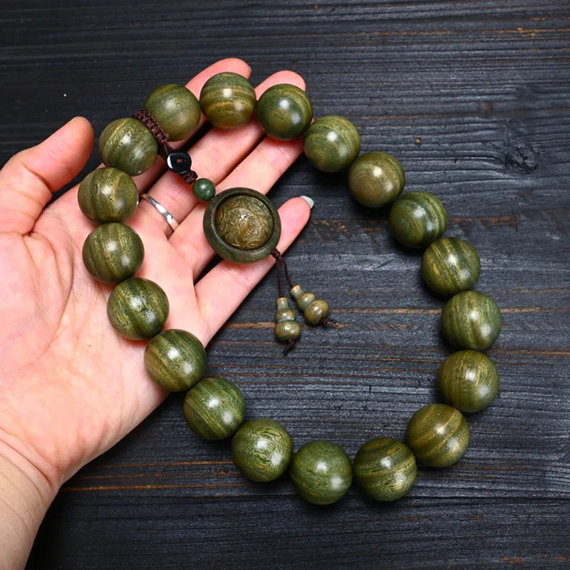 Green sandalwood Buddhist beads bracelet