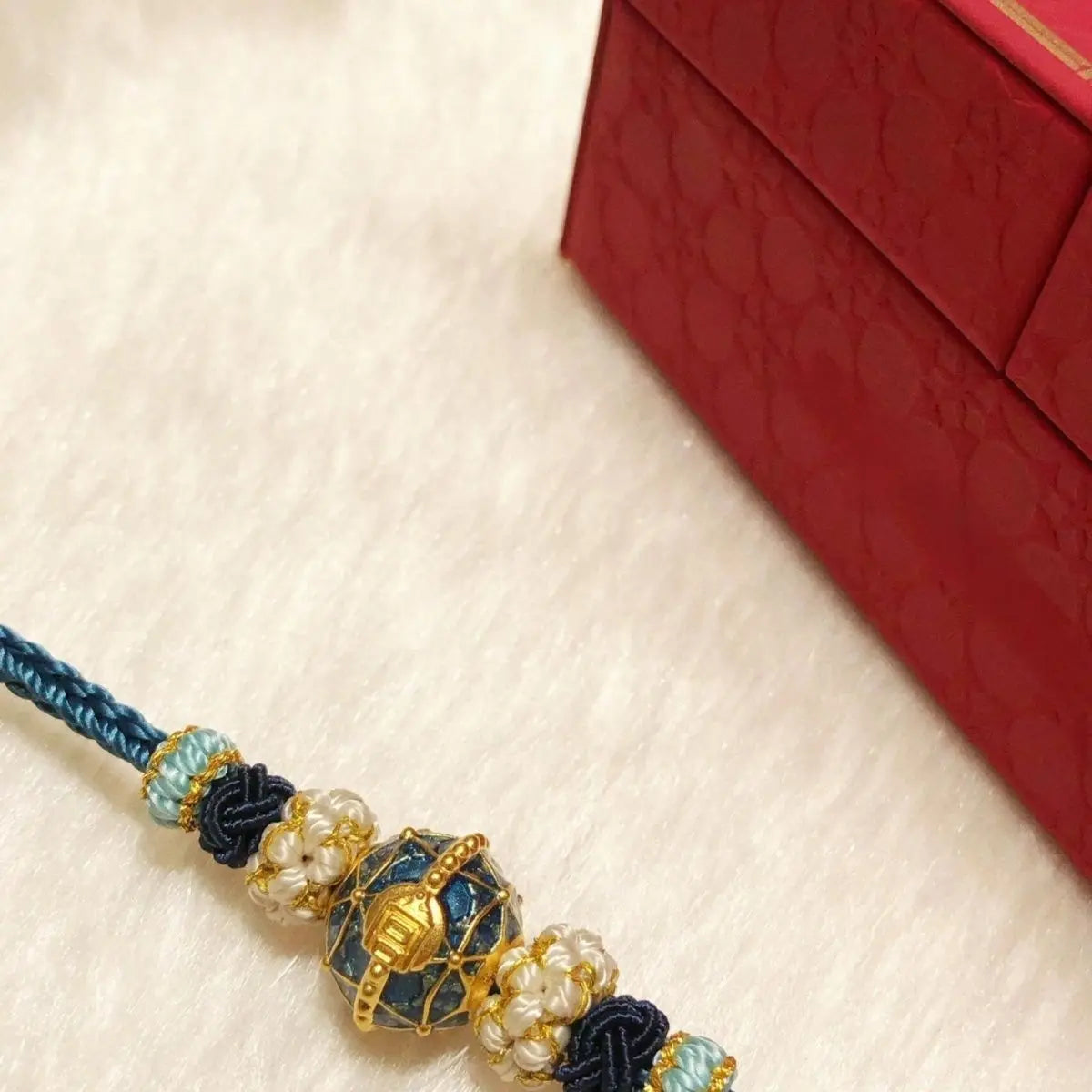 Gold Color God Beast Forbidden City Color Matching Safe Lucky Beaded Rope Bracelet High Design Sense Luxury Gift for Girlfriend