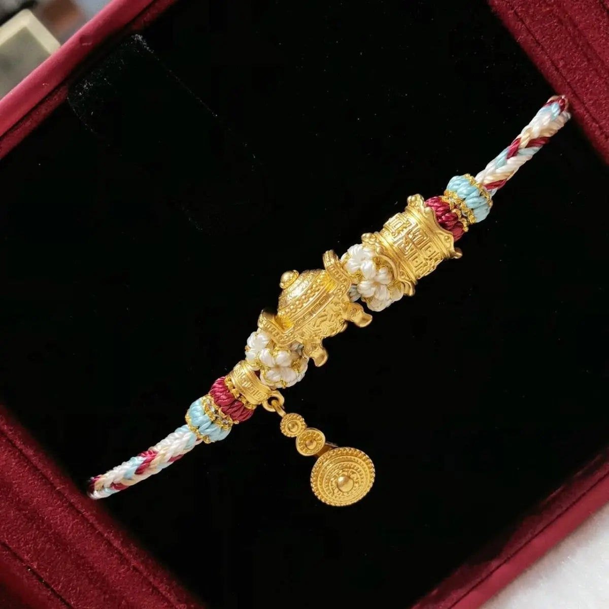 Gold Color God Beast Forbidden City Color Matching Safe Lucky Beaded Rope Bracelet High Design Sense Luxury Gift for Girlfriend