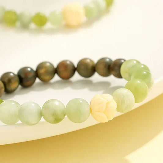 New Green Sandalwood Beaded Couple Bracelet Women's All-match Niche High-end Sense ivory fruit Xiuyu Jade Hand String Headwear