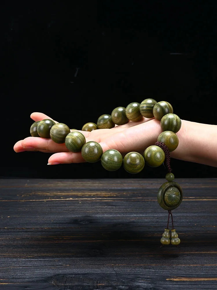 Green sandalwood Buddhist beads bracelet